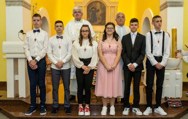 Generalni vikar don Željko Majić podijelio sakrament svete krizme